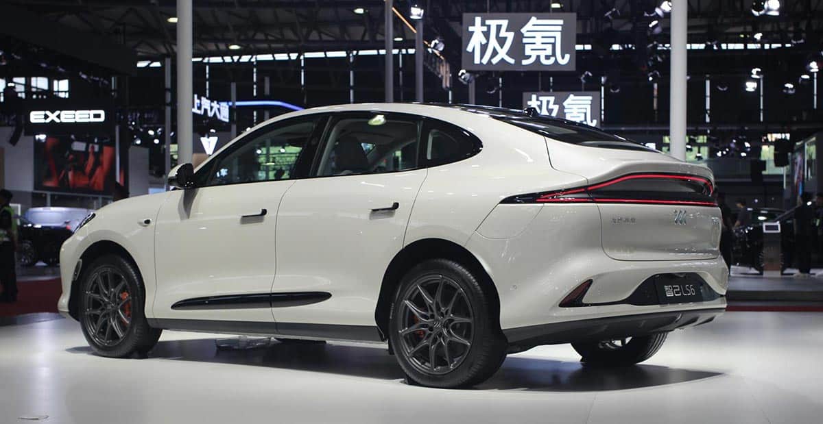 China NEV retail at 286,000 in Jul 1-14, up 6% from same period last month