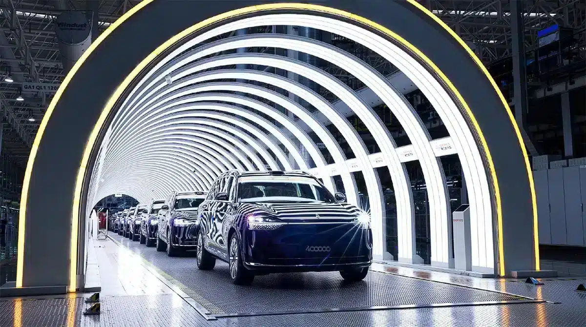 Huawei-backed Aito sees 400,000th vehicle roll off line