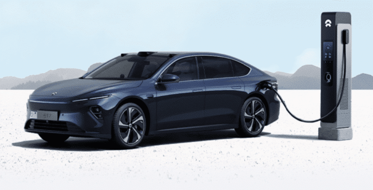 Bike-sharing giant Hellobike plugs into Nio's charging network