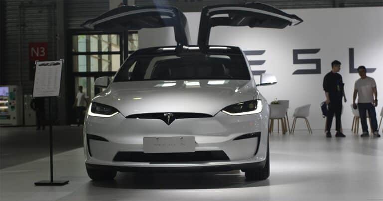 Tesla recalls 870 imported Model X cars in China