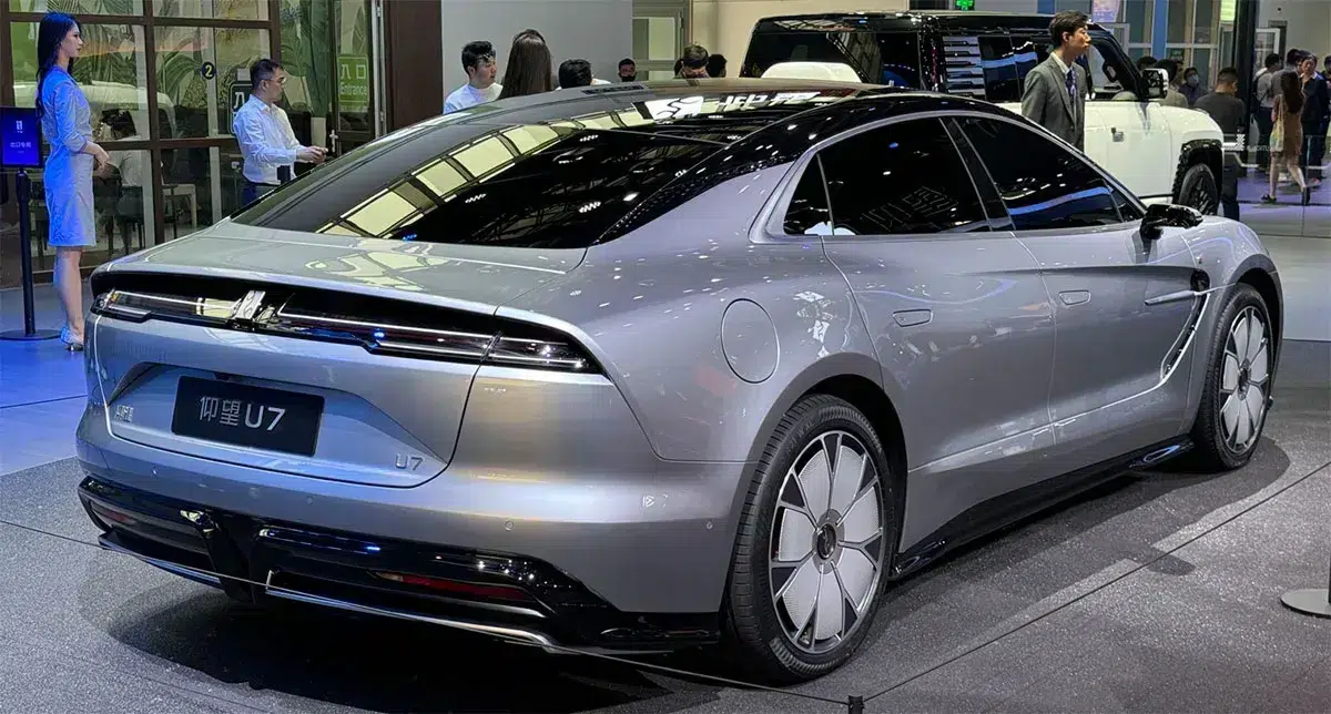 China's commerce minister to visit Europe over EV tariffs