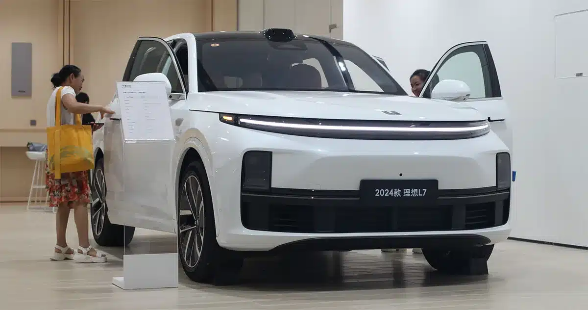 Li Auto plans HK chip R&D office, self-driving chip could be mass-produced soon, report says