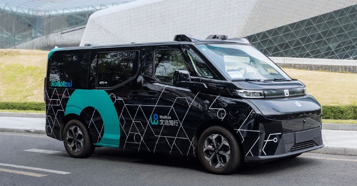 WeRide unveils new robotaxi GXR with large interior space