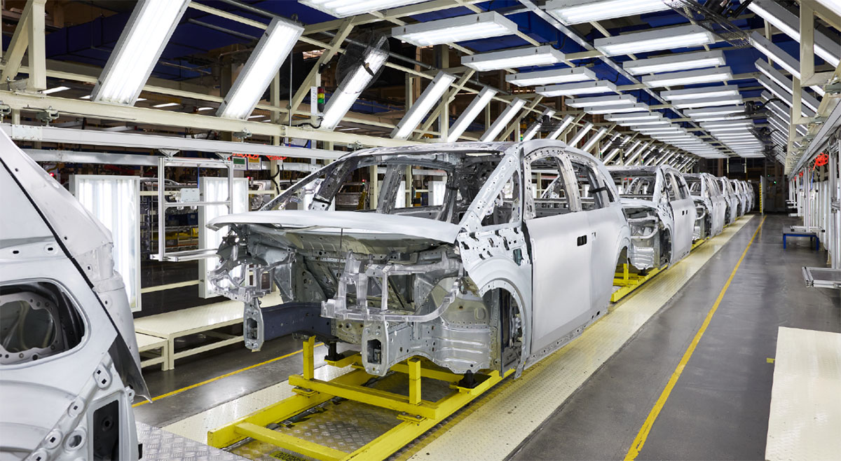 Zeekr sees Mix's 1st production cars roll off line ahead of Oct 23 launch