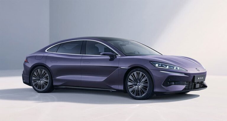 BYD Denza launches Z9 sedan with starting price of $46,320