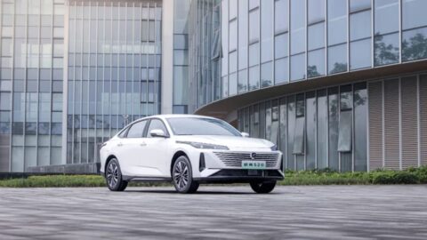 Changan, CATL partner to offer battery swap-enabled EVs for ride hailing market