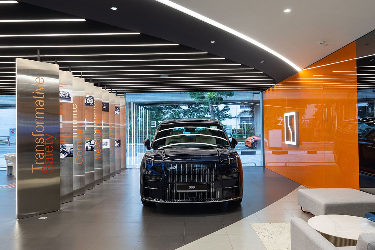Zeekr launches 009 MPV, opens 500th global store in Singapore