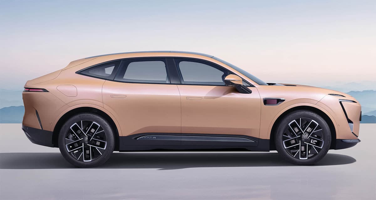 Avatr launches updated Avatr 11 SUV, adds hybrid variants on top of BEVs