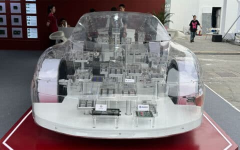 CAAM urges caution for Chinese automakers in buying US chips