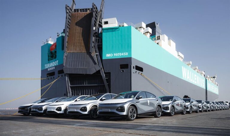Xpeng ships 2nd batch of G6 SUVs to Australia, opens 1st local flagship showroom
