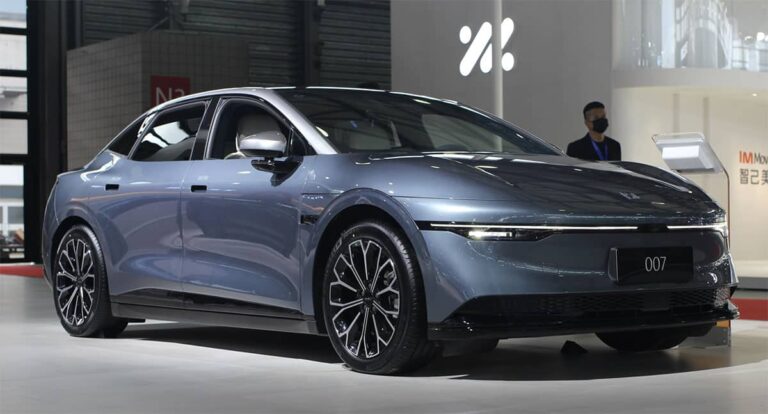 Zeekr to launch 3 new models in 2025, including 2 hybrids