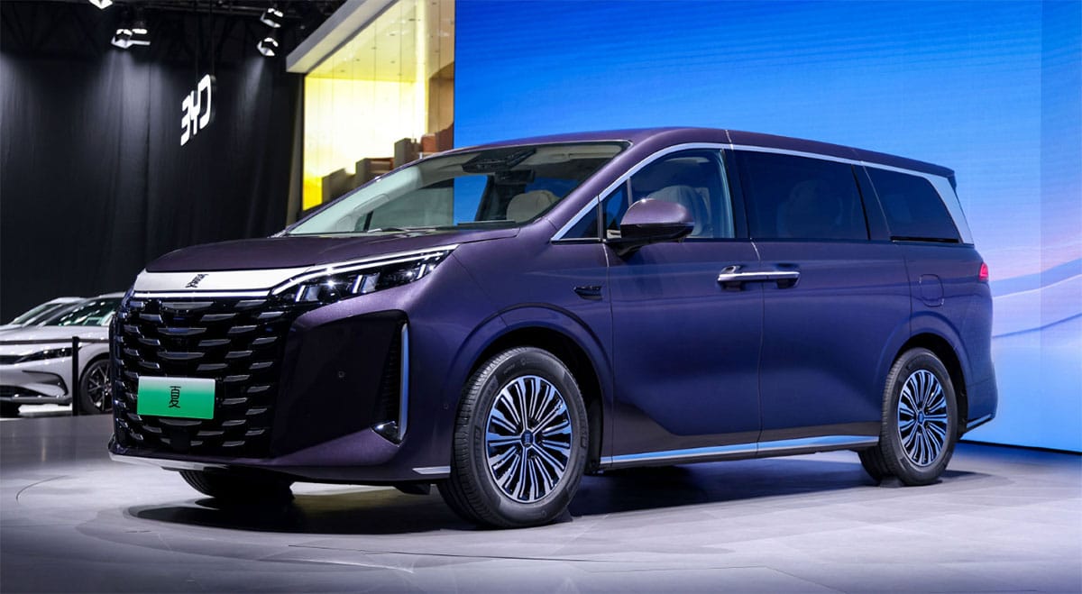BYD to officially launch Xia MPV on Jan 8