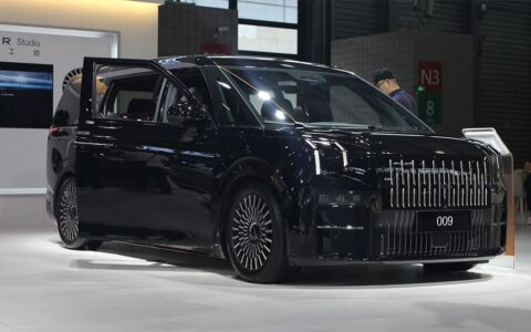 Zeekr, Dongfeng M-Hero integrate DeepSeek in car cockpits