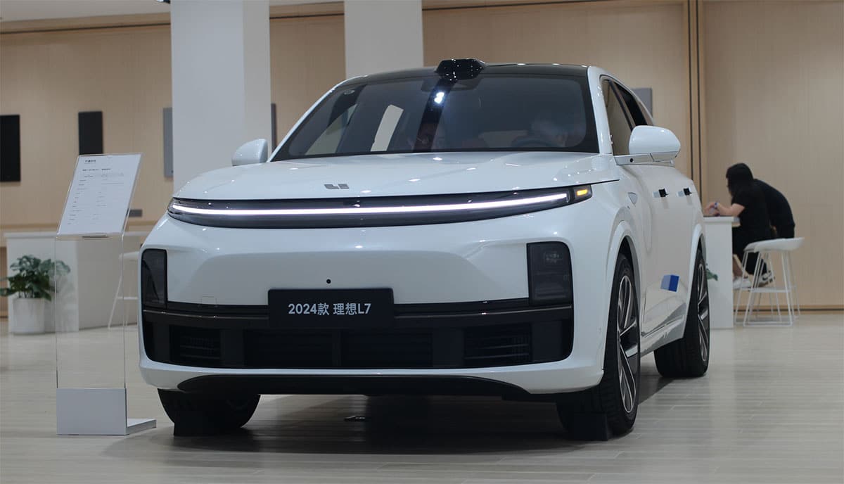 Li Auto realigns management as CEO shifts focus to AI, report says