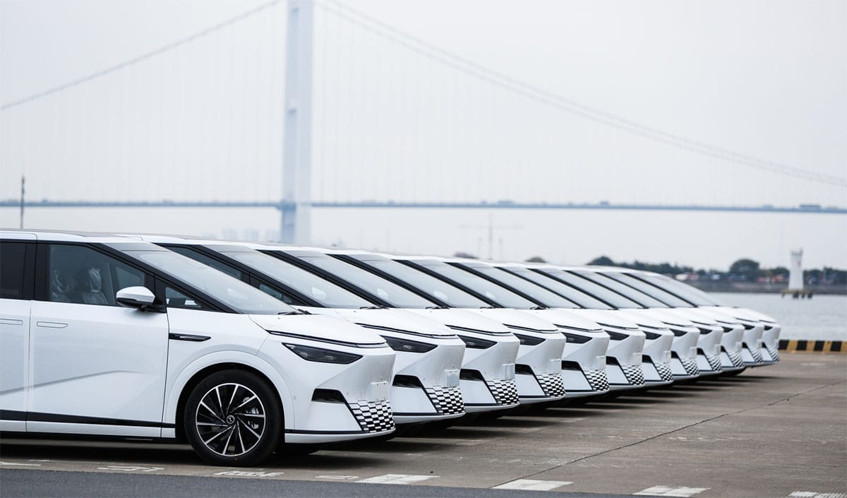 Xpeng ships 300 X9 MPVs to Thailand, bringing its highest-priced model to global markets