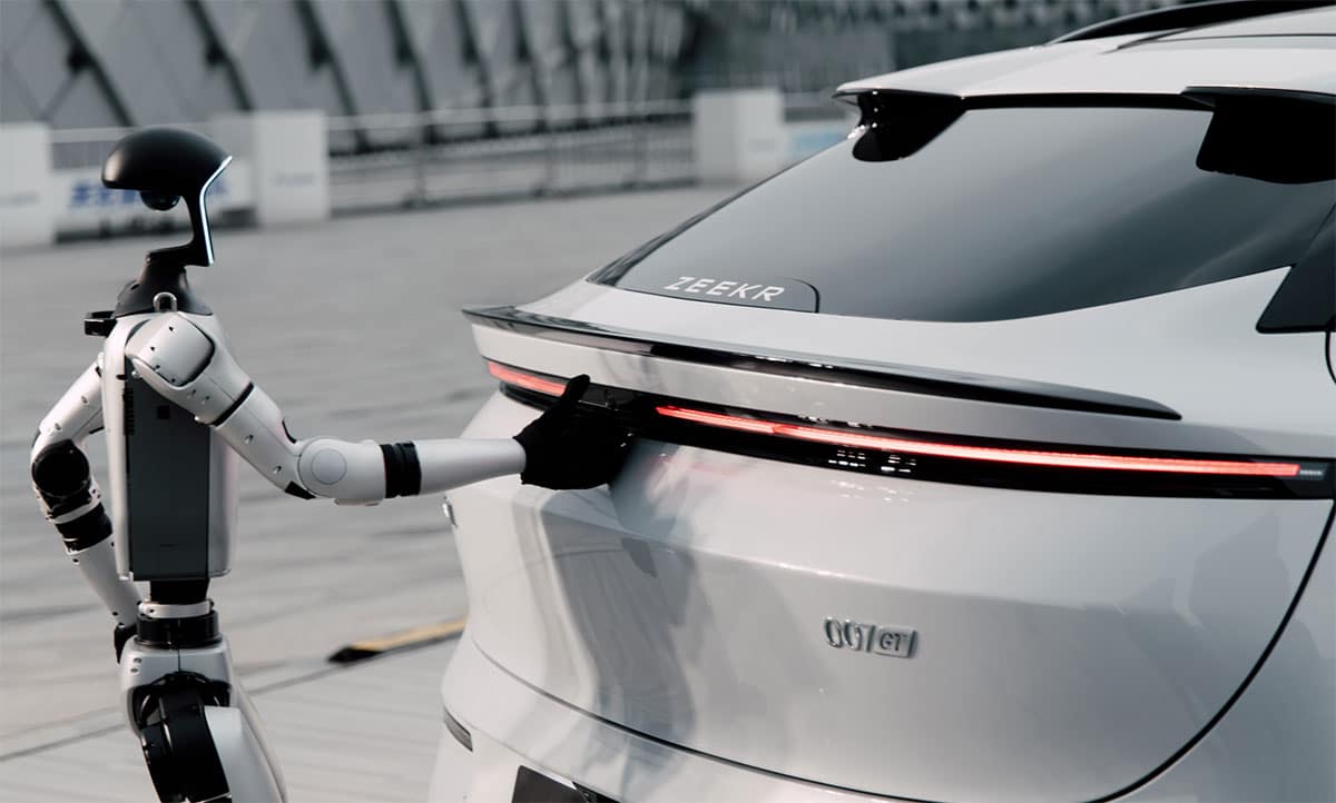 Zeekr 007 GT makes real-life debut, launch set for mid-Apr