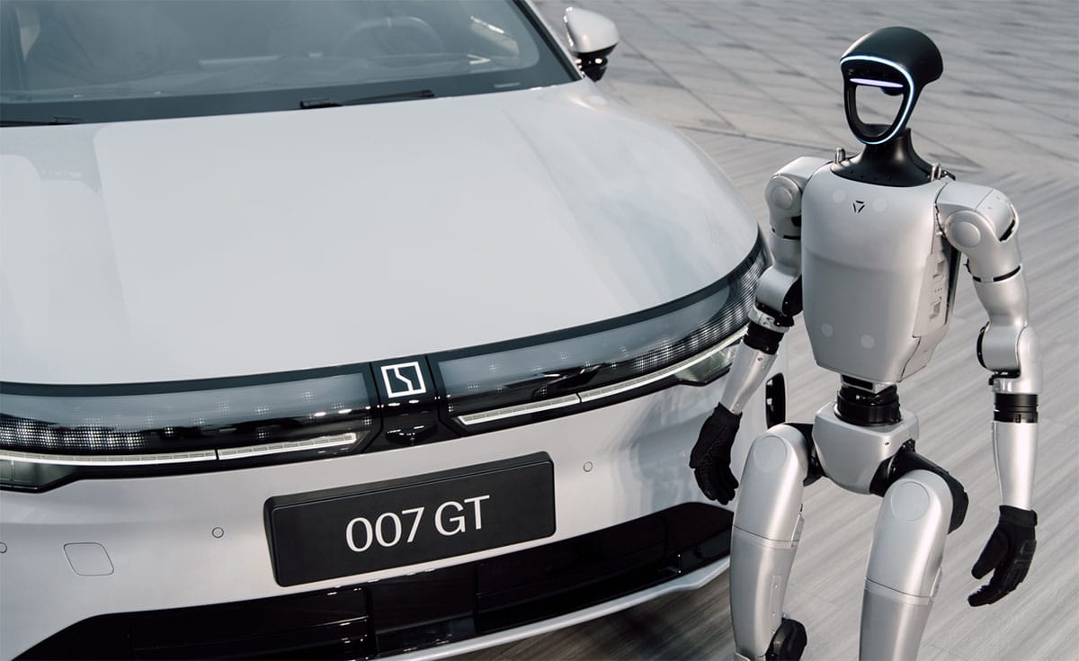 Zeekr 007 GT makes real-life debut, launch set for mid-Apr