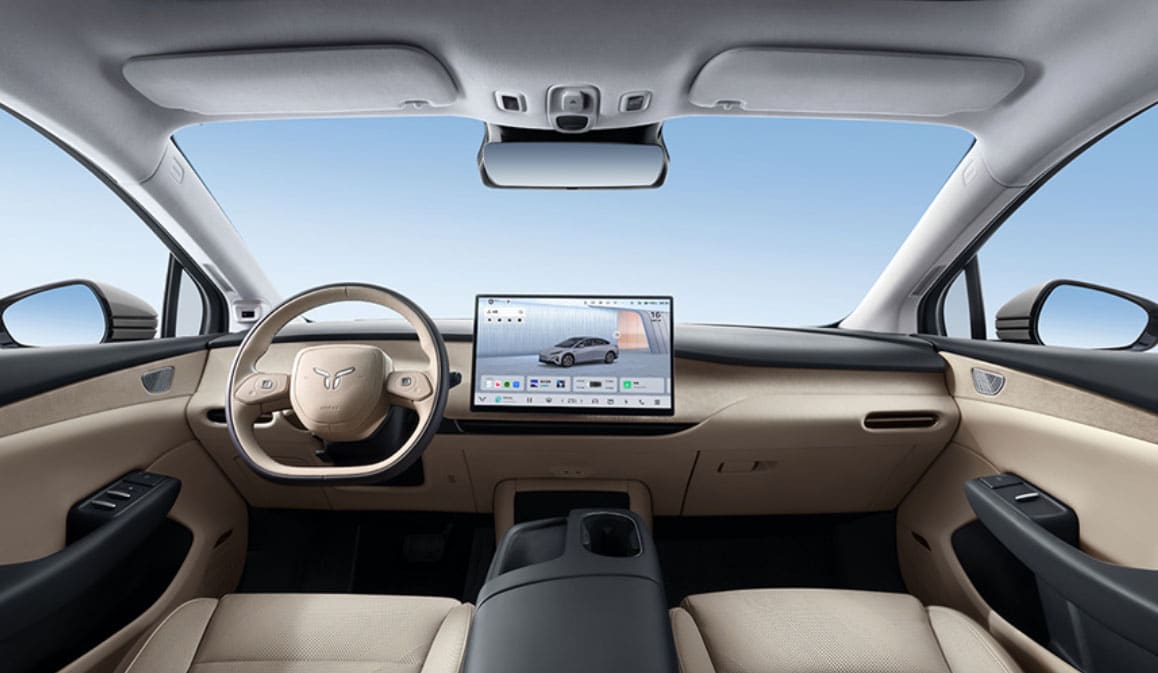 Hongqi launches Tiangong 05 all-electric sedan starting at ,020