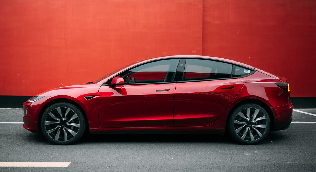 Tesla sets Mar 17 as new deadline for Model 3's <img fetchpriority=
