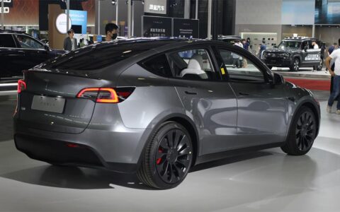 Tesla working with Baidu to improve its smart driving system in China, report says