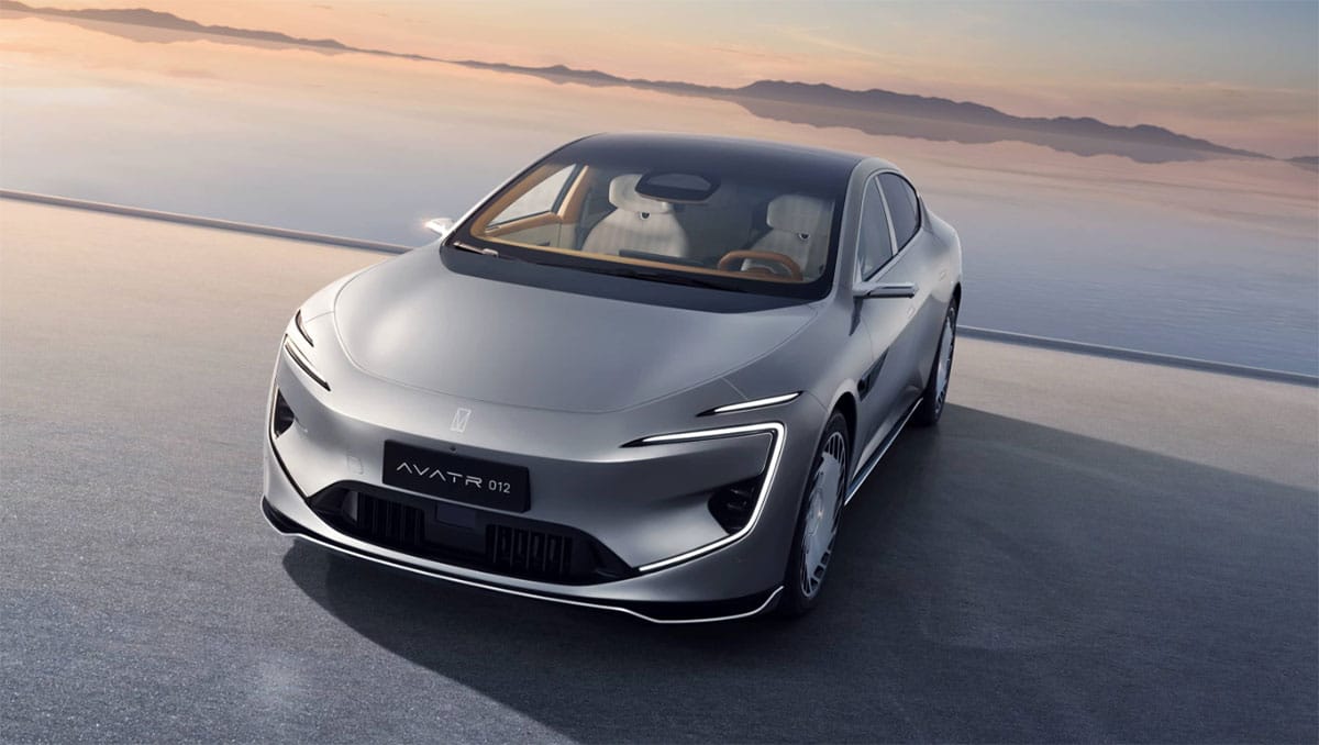 Avatr officially launches Avatr 012 luxury sedan, priced from ,420
