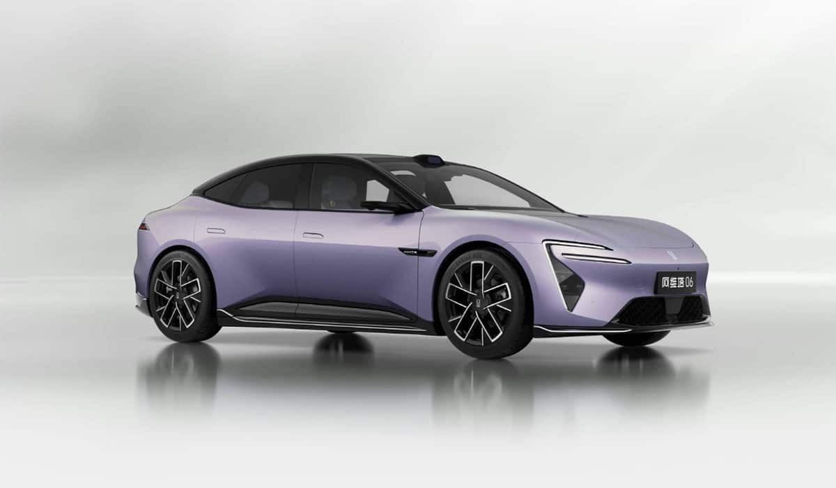 Avatr begins pre-sales of Avatr 06 sedan, official launch set for Apr