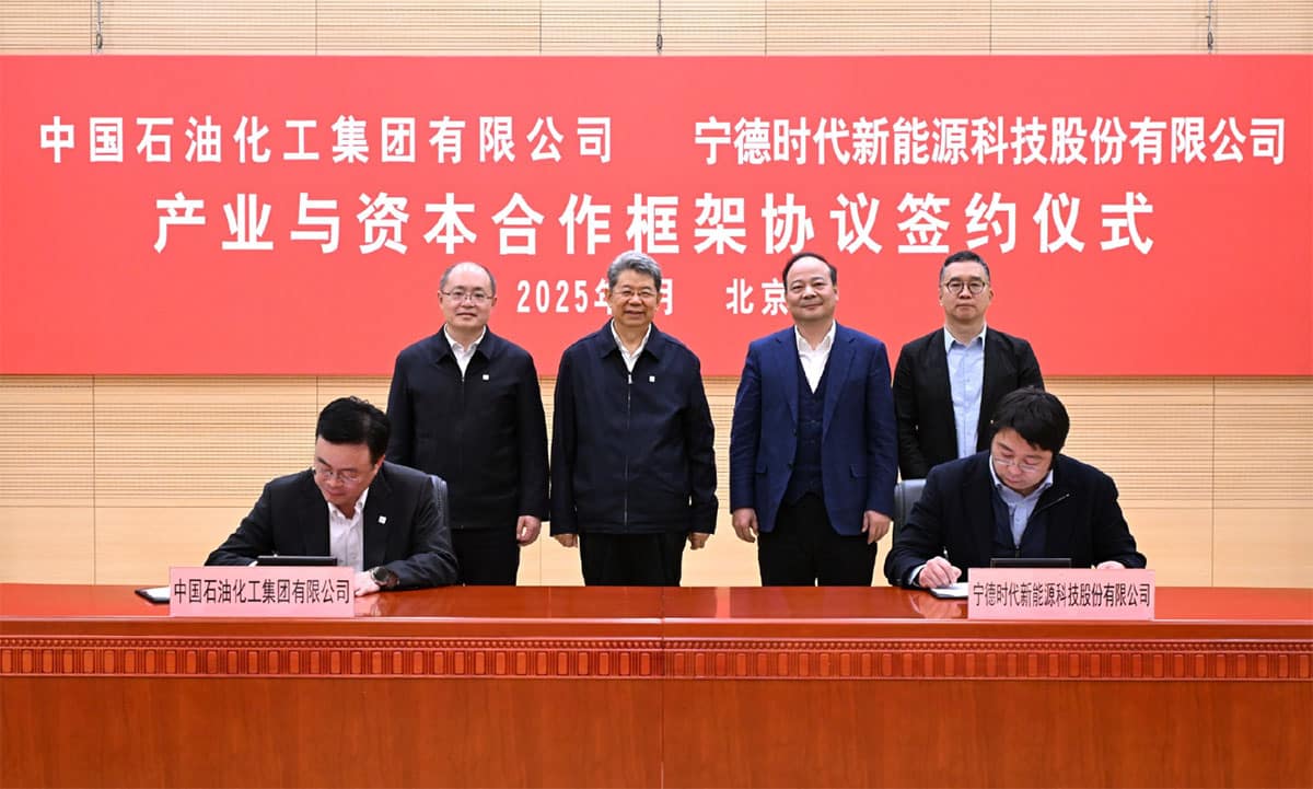 CATL, oil giant Sinopec to jointly build over 500 swap stations this year, with long-term goal of 10,000