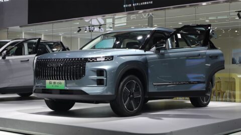 Analysts see limited impact of US tariffs on Chinese automakers