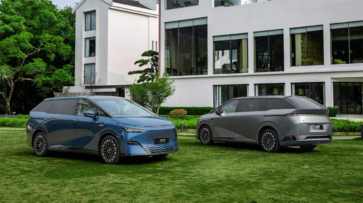 Xpeng begins pre-sales of updated X9 MPV with upgraded features, higher price