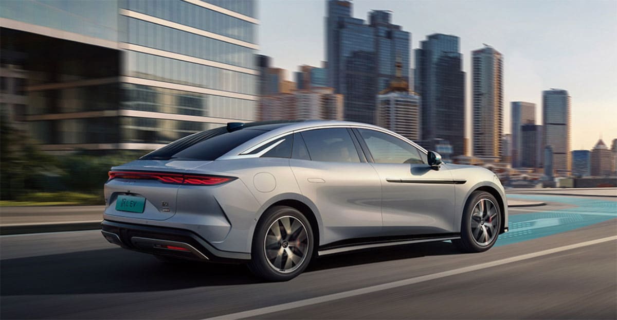 BYD launches Han L sedan, Tang L SUV with ultra-fast charging