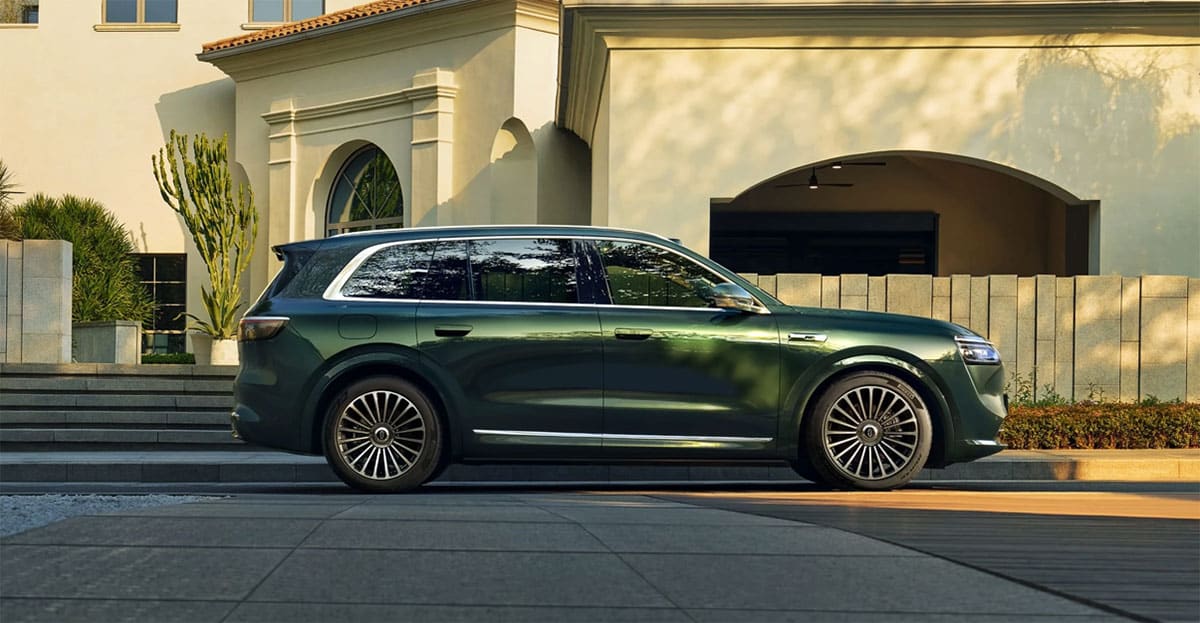 Huawei-backed Aito officially launches M8 SUV, targeting family market with starting price of ,130