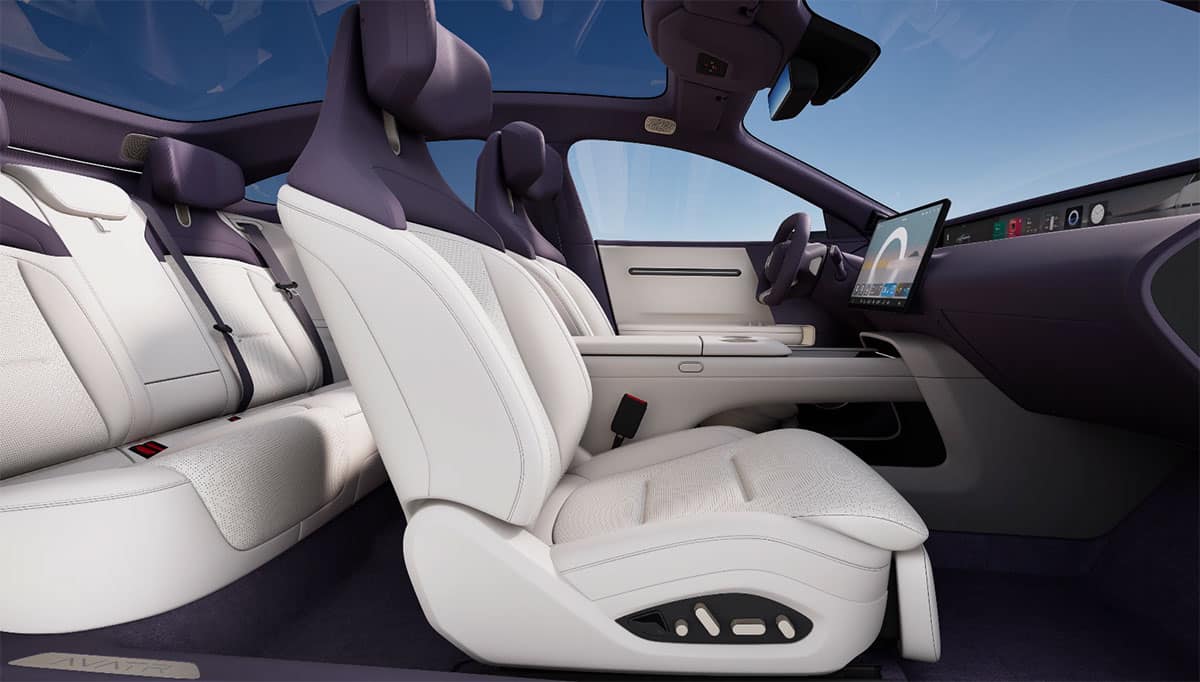 Avatr officially launches 06 sedan with starting price of ,750