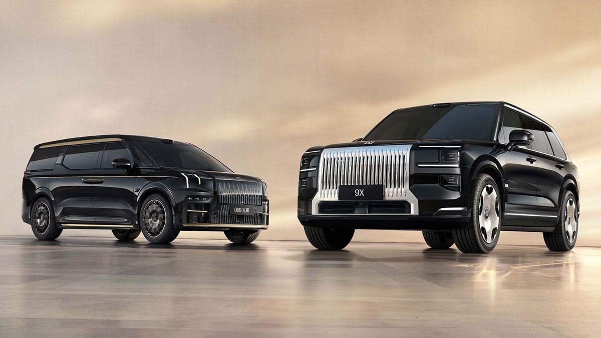 Zeekr debuts hybrid SUV 9X with over 380 km battery range