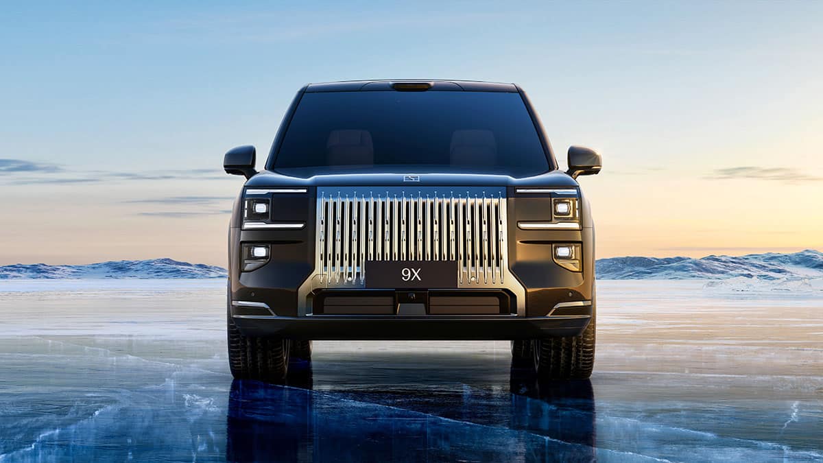 Zeekr debuts hybrid SUV 9X with over 380 km battery range