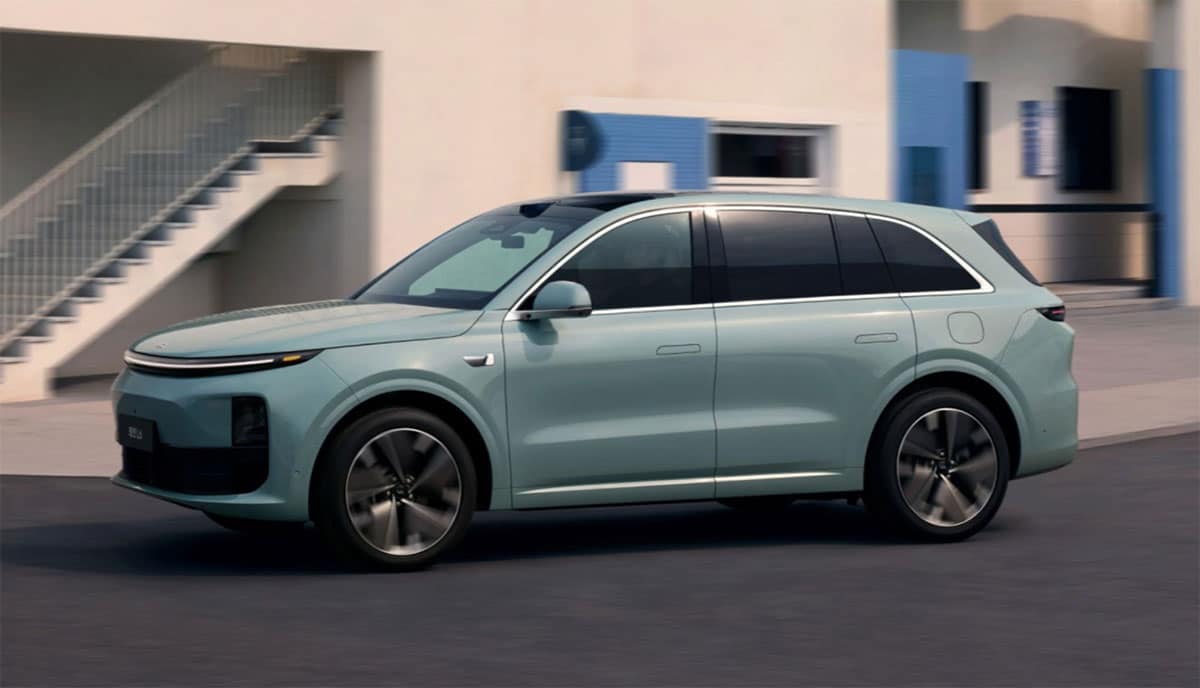 Li Auto starts pre-sales of updated Li L6 SUV, launches Li Mega MPV