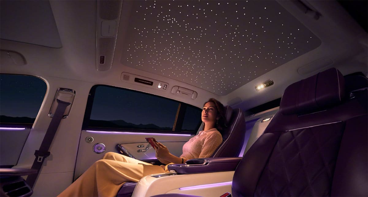 Huawei, JAC joint brand Maextro unveils interior of S800 luxury sedan