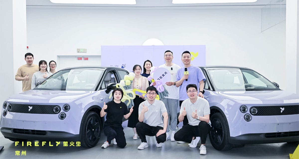 Nio Firefly begins deliveries in China