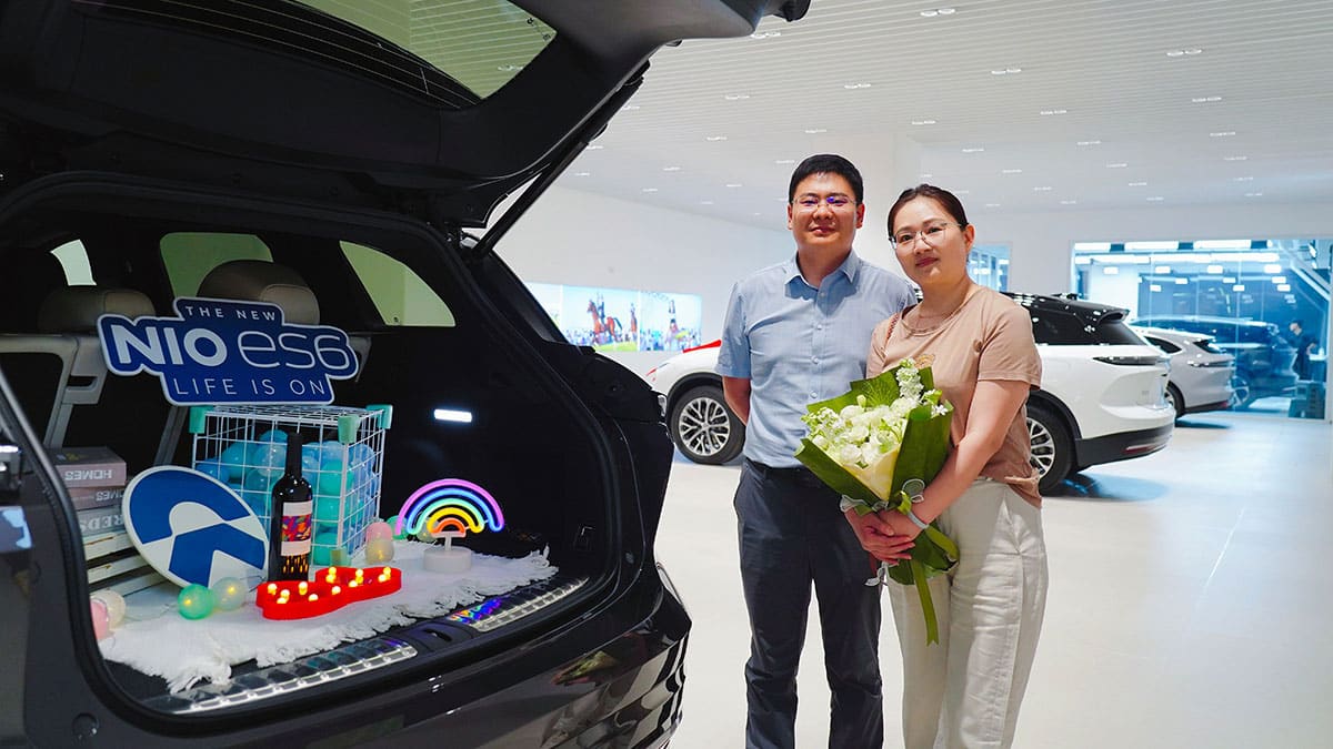 Nio starts deliveries of updated ES6, EC6