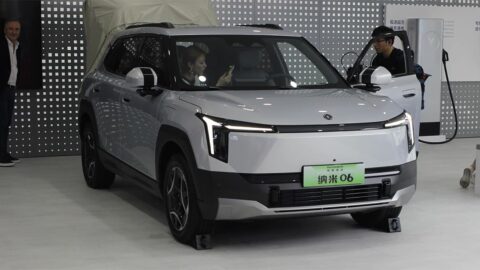 Chinese regulator gathers automakers to discuss zero-mileage used car sales, report says