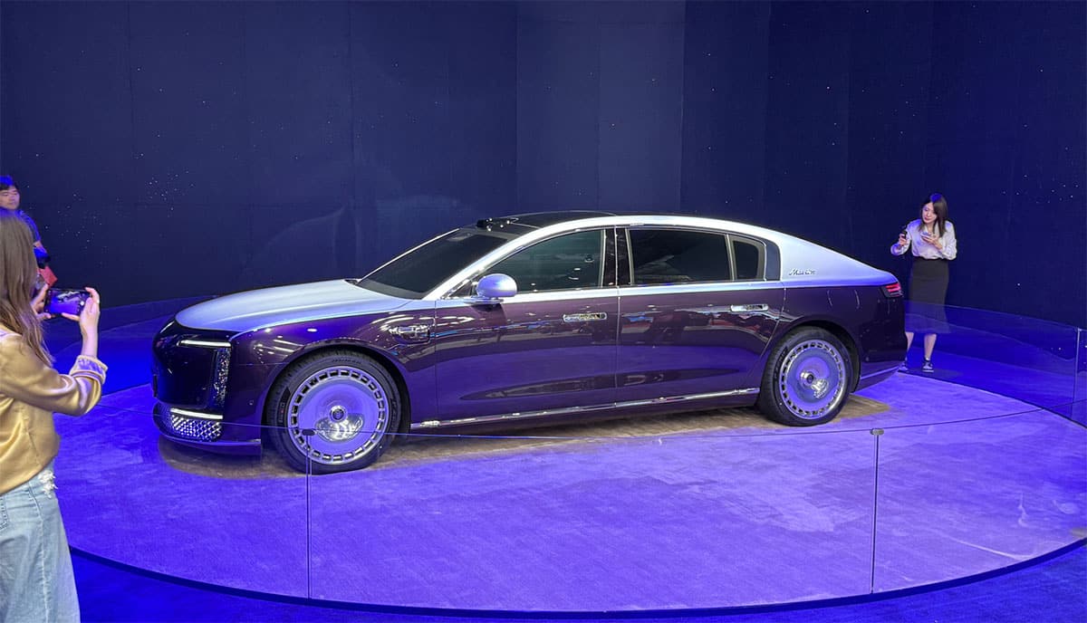 Maextro S800 luxury sedan secures over 2,600 orders in 72 hours