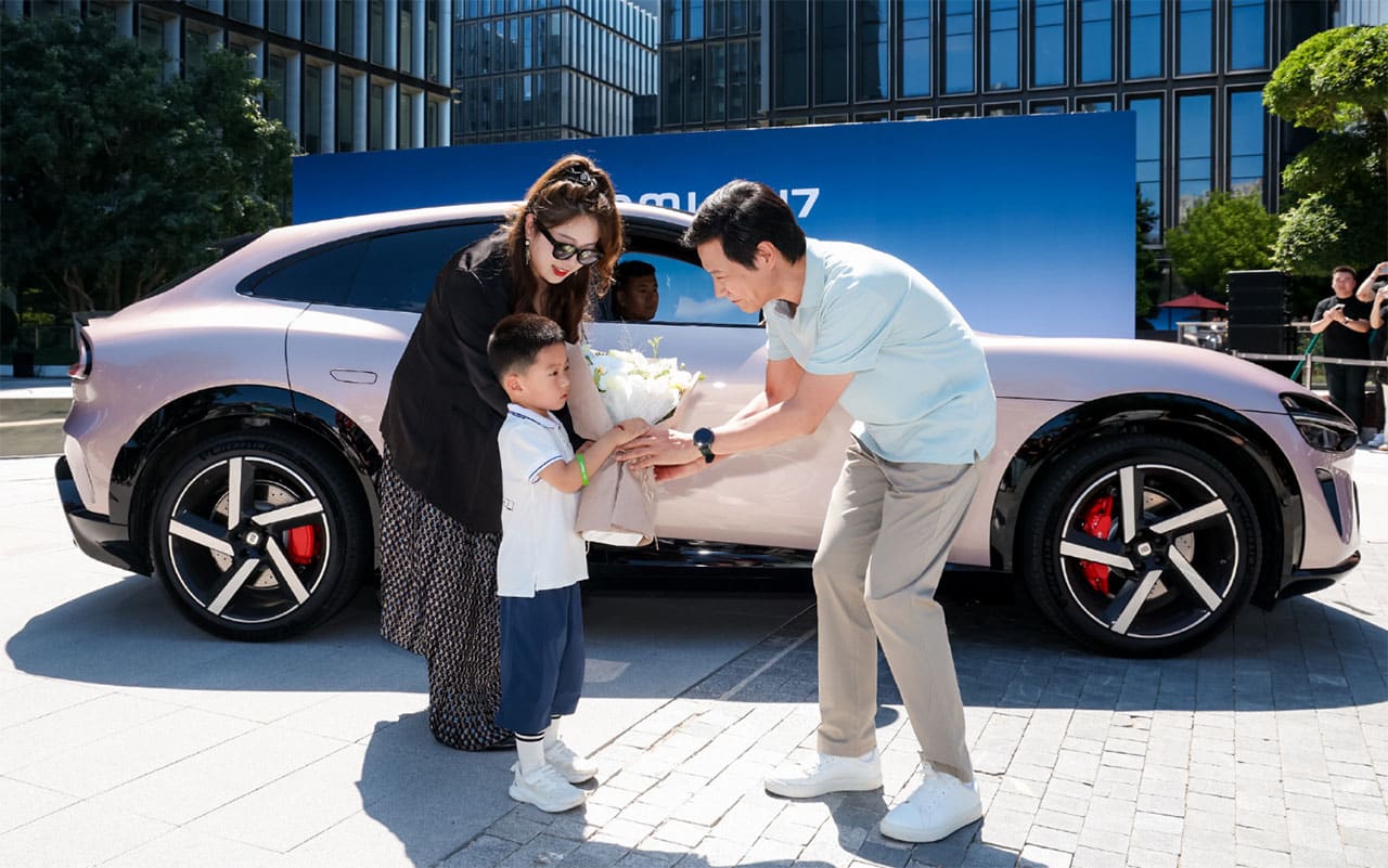 Xiaomi begins YU7 SUV deliveries as wait times reach up to 14 months