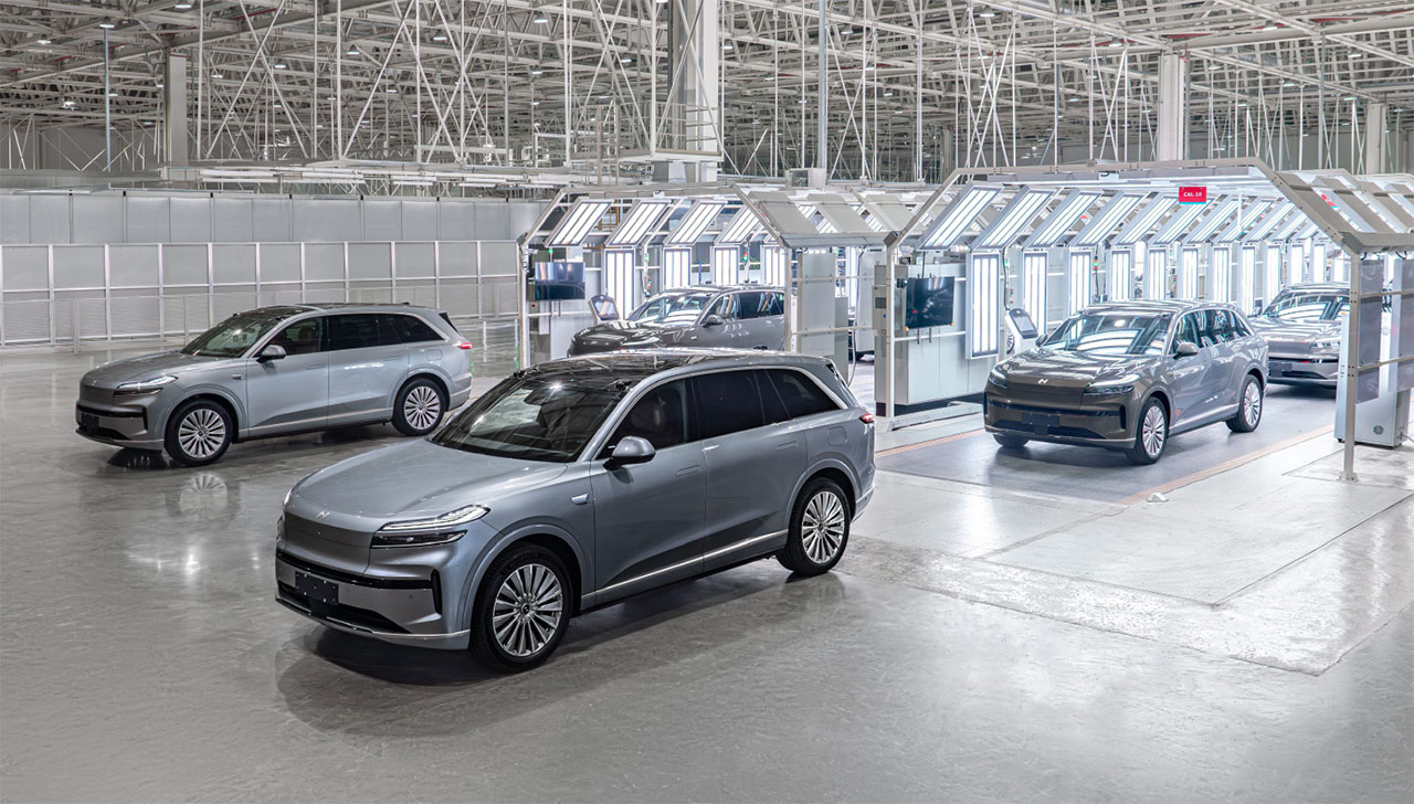 Onvo president shares video showing L90 automatically performing self-checks as pre-sales set to begin in 3 days