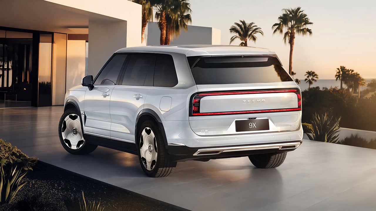 Zeekr unveils SEA-S hybrid platform, to start pre-sales of Zeekr 9X at end of Aug