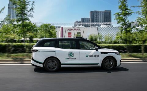 Baidu partners with Uber to deploy thousands of robotaxis globally