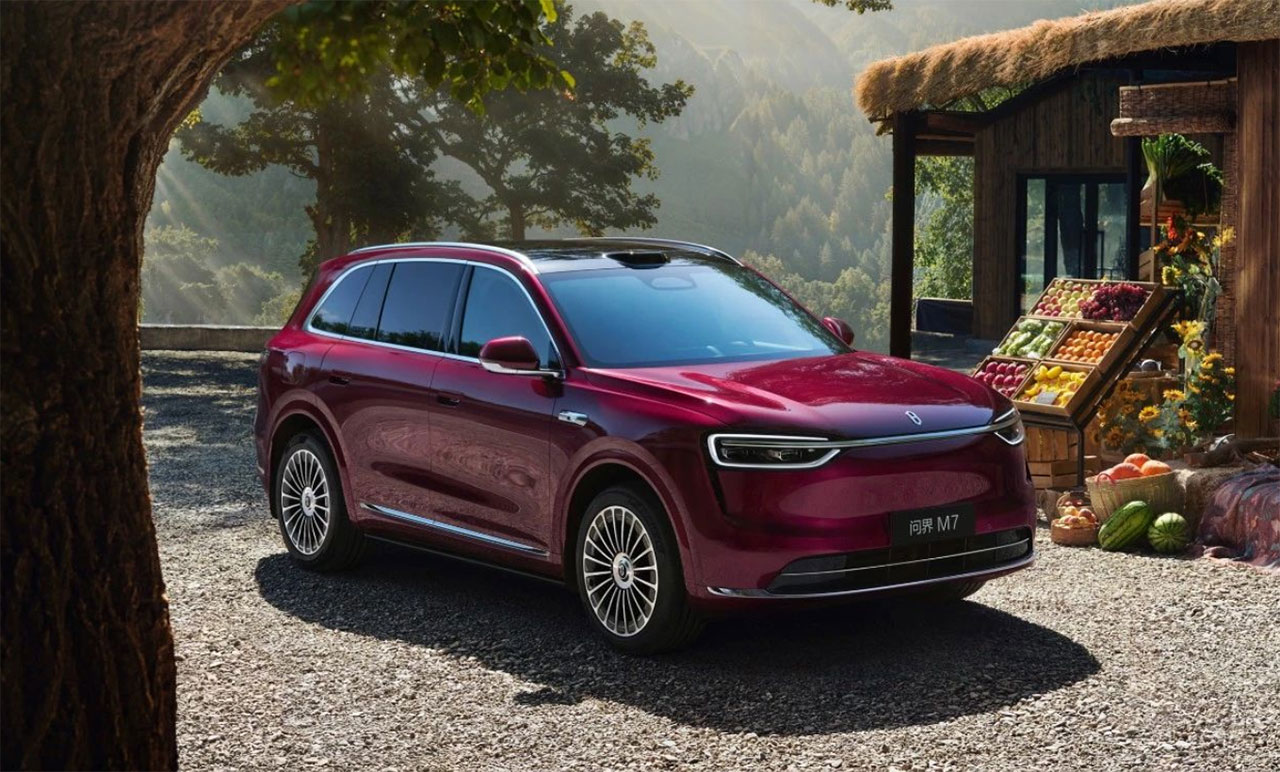 Huawei-backed Aito teases updated M7 SUV