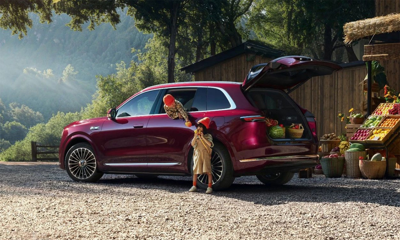 Huawei-backed Aito teases updated M7 SUV