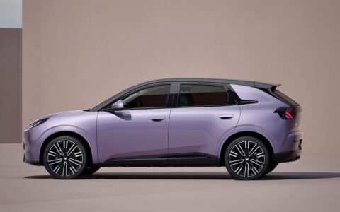 Arcfox sees first production cars of T1 SUV roll off line, pre-sales to begin in late Aug