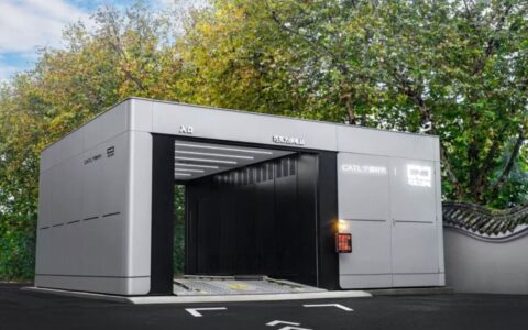 CATL signs deal to bring over 100,000 battery-swappable cars to Car Inc's fleet