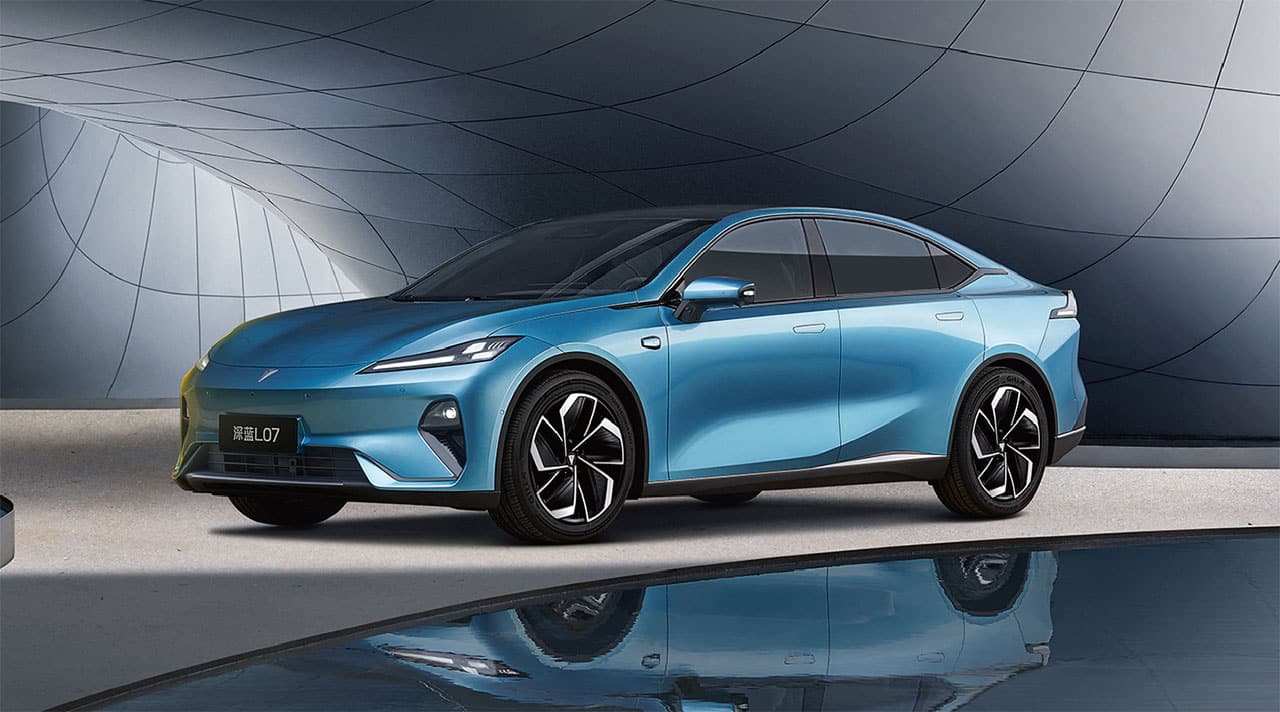 Changan Deepal launches updated L07 sedan featuring Huawei's smart driving system