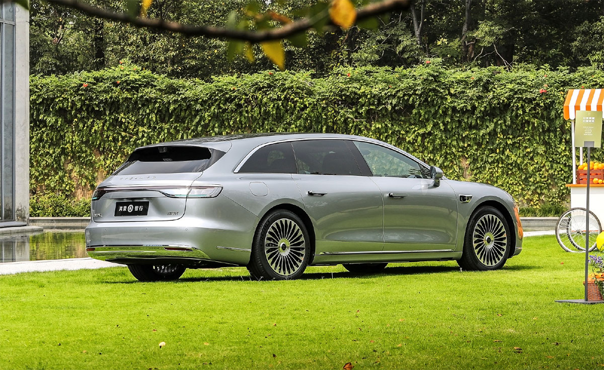 Huawei-backed Stelato S9T wagon gets over 20,000 pre-orders in 24 hours